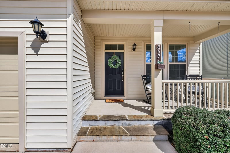 857 Stable Fern Dr, Fuquay Varina, NC 27526