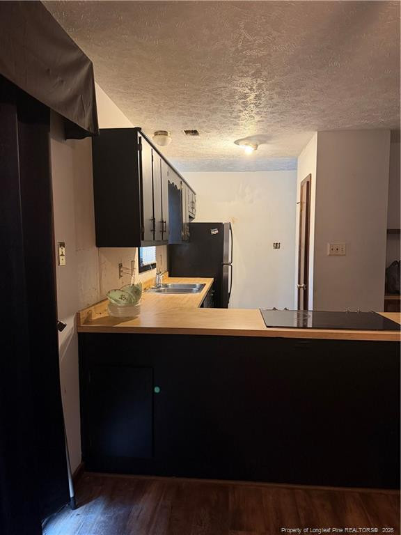 858 Danish Dr, Fayetteville, NC 28303