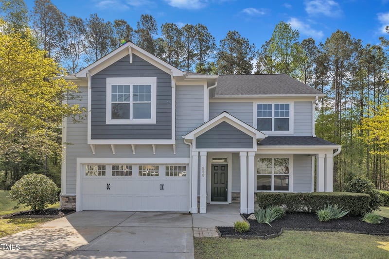 858 Lake Artesia Ln, Fuquay Varina, NC 27526