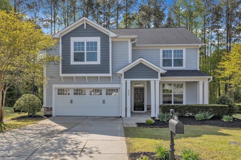 858 Lake Artesia Ln, Fuquay Varina, NC 27526