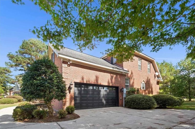 858 Three Wood Dr, Fayetteville, NC 28312