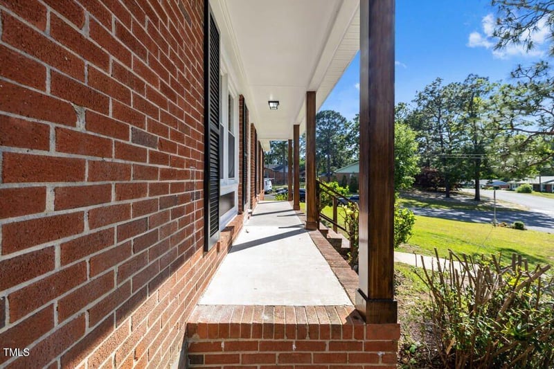 859 Bedrock Dr, Fayetteville, NC 28303