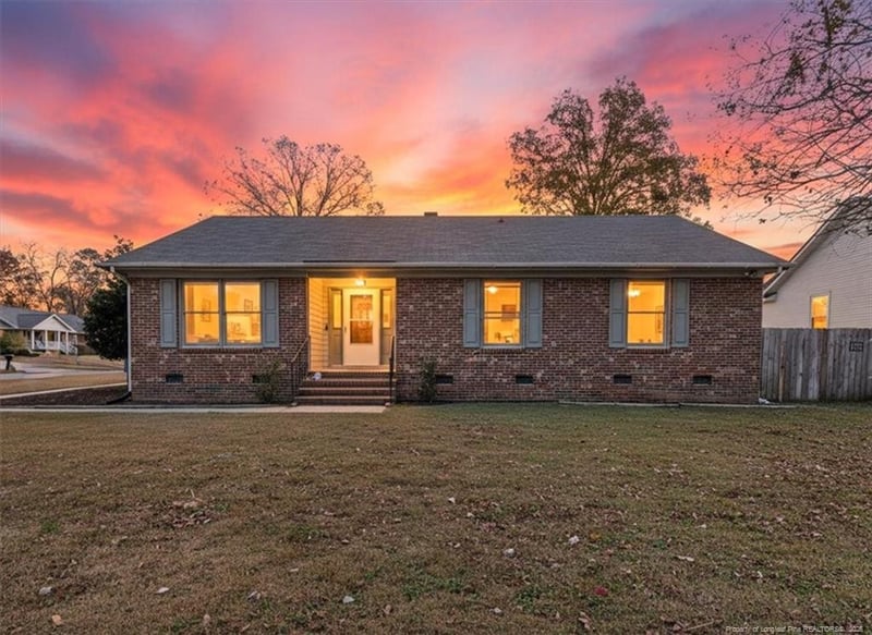 859 Flintwood Rd, Fayetteville, NC 28314