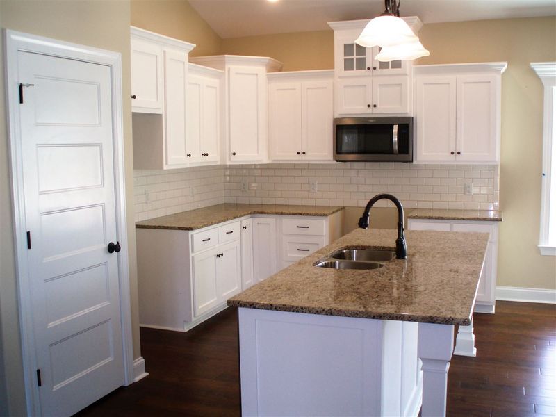 859 W Main St, Benson, NC 27504