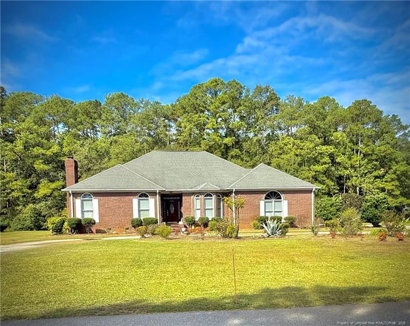 859 Three Wood Dr, Fayetteville, NC 28312