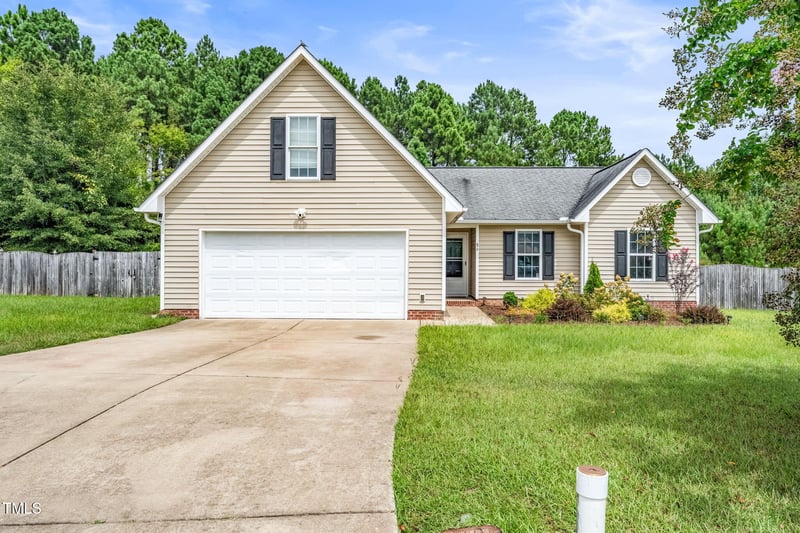 86 Ashcott Dr, Angier, NC 27501