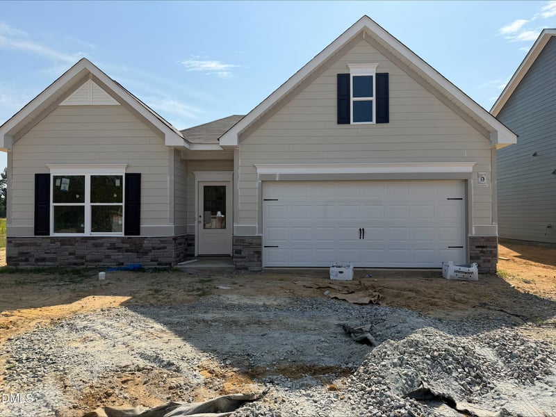 86 Chardonnay Dr, Lillington, NC 27546