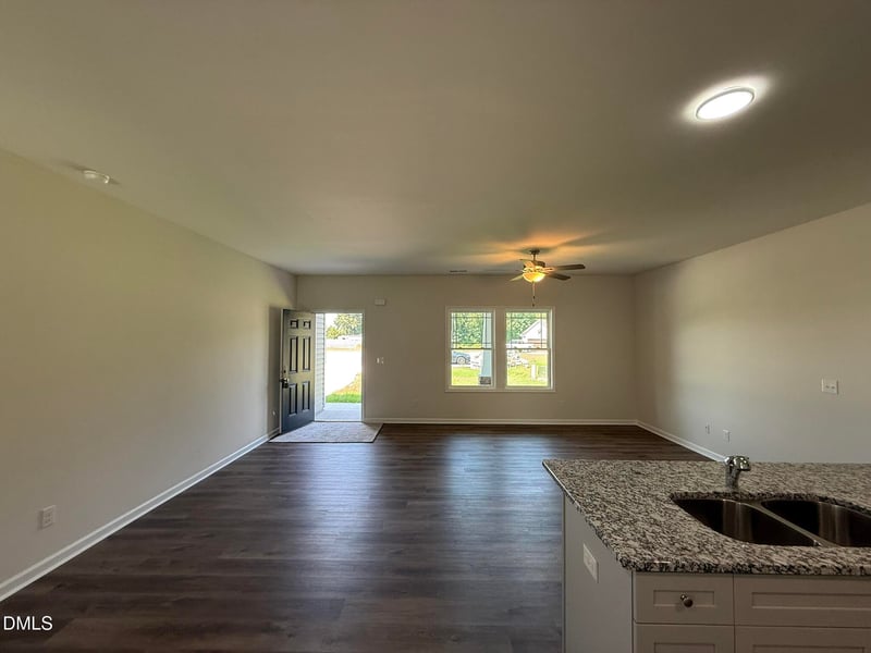 86 Harvest Hills Ln, Dunn, NC 28334