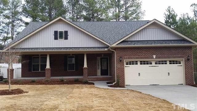 86 Parkside Dr, Lillington, NC 27526