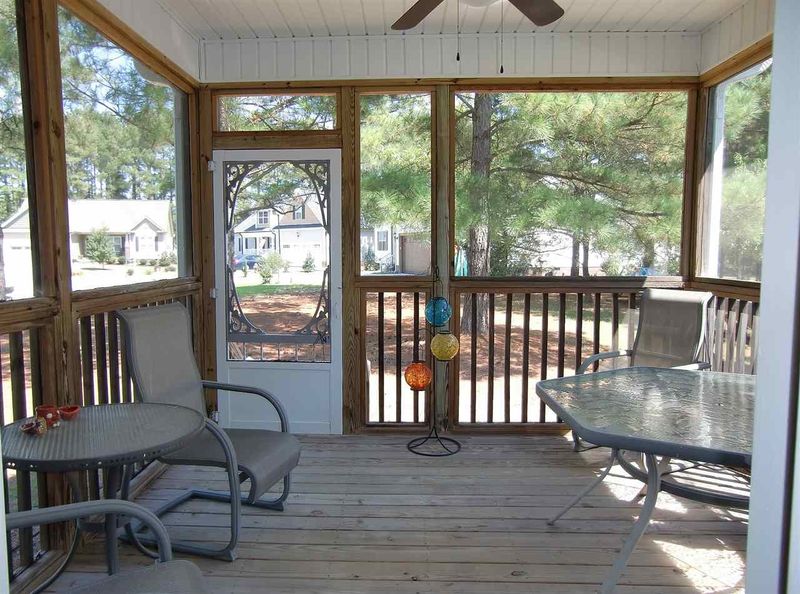 86 Pinewinds Ct, Clayton, NC 27520