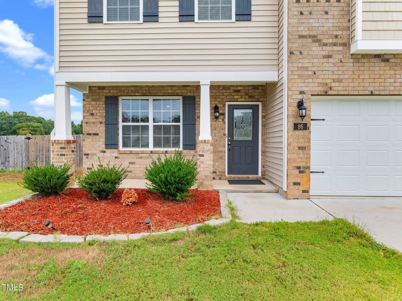 86 Rockwater Way, Zebulon, NC 27597