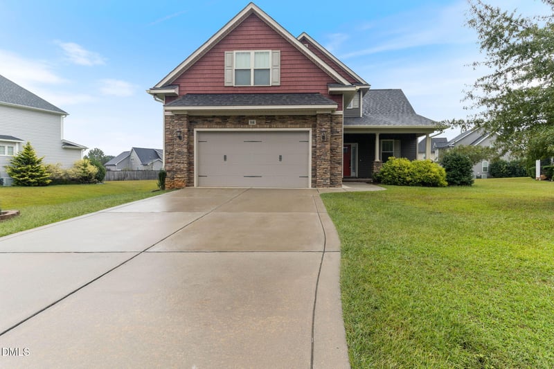 86 Sharpstone Ln, Clayton, NC 27527