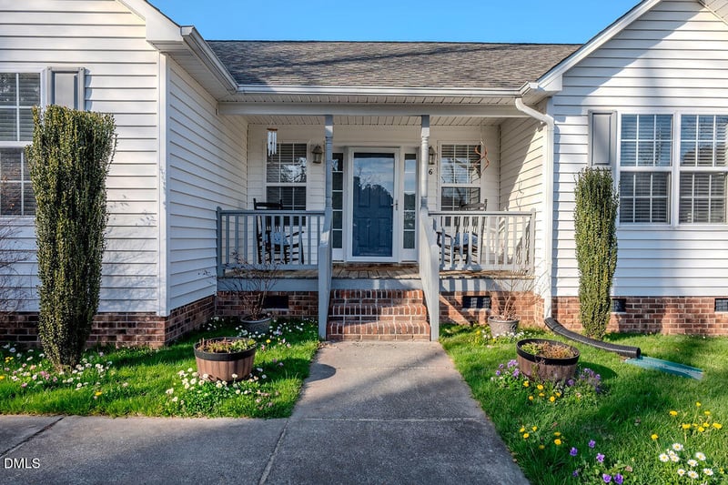 86 Troy Dr, Clayton, NC 27520