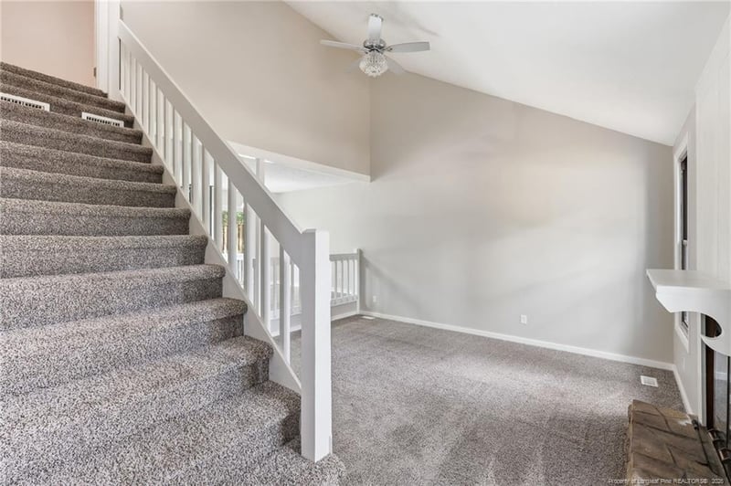 860 Danish Dr, Fayetteville, NC 28303