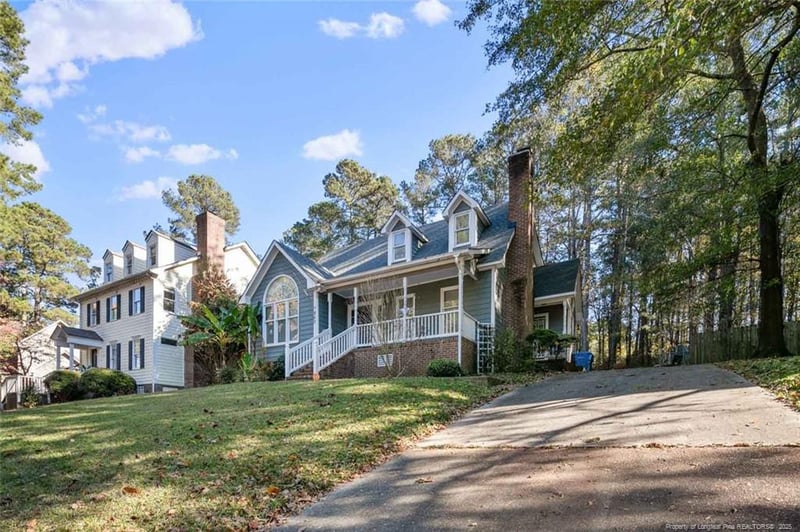 860 Hilton Dr, Fayetteville, NC 28311