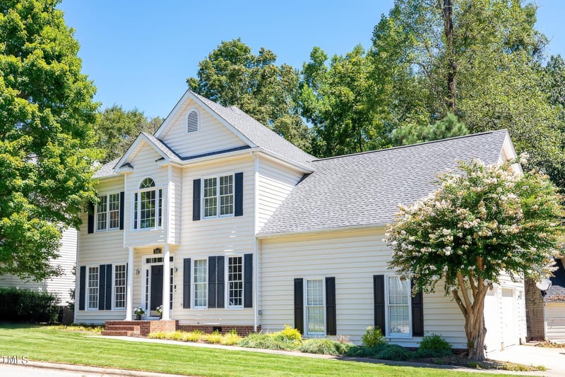 8600 Clivedon Dr, Raleigh, NC 27615