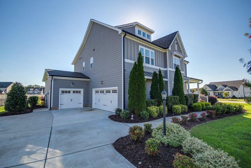 8600 Hugget Ln, Wake Forest, NC 27587