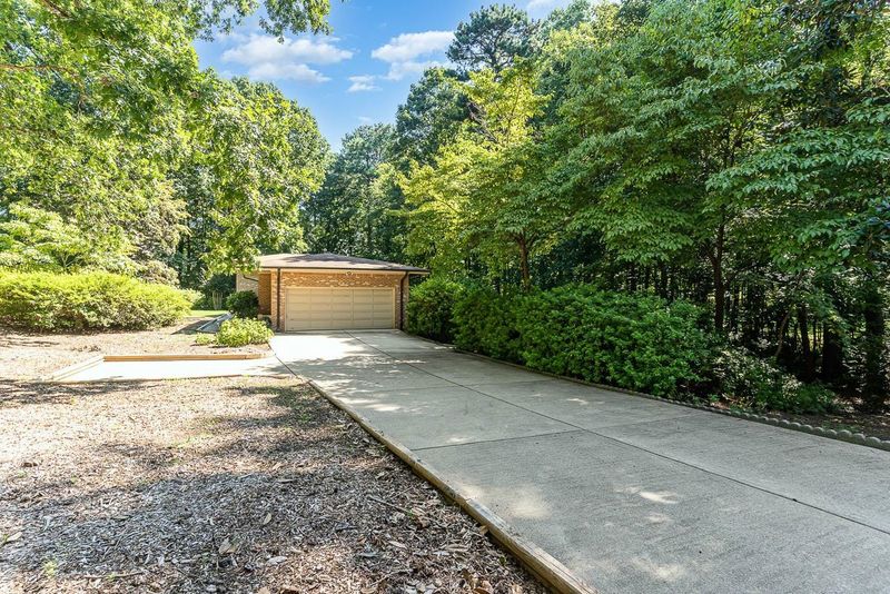 8600 Lawn Ct, Raleigh, NC 27613