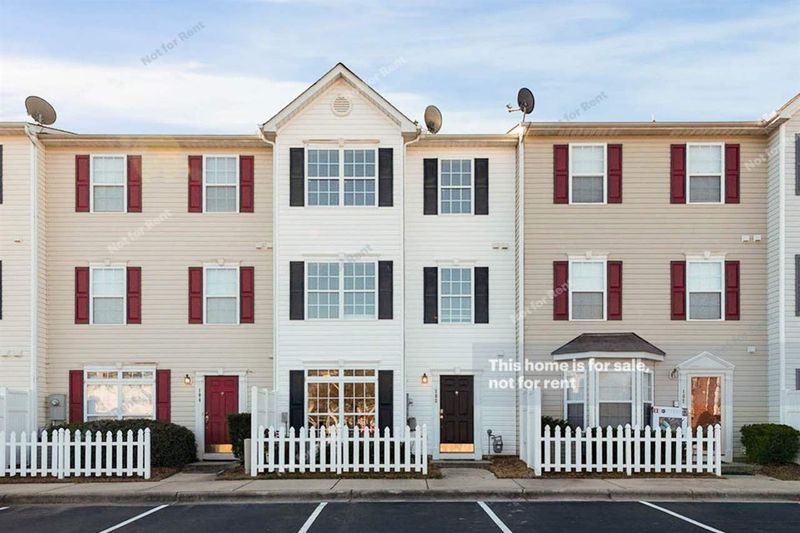 8600 Neuse Landing Ln #., Raleigh, NC 27616