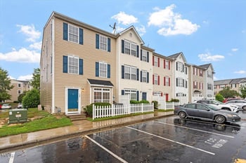 8600 Neuse Landing Ln #106, Raleigh, NC 27616