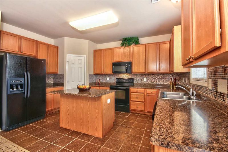 8601 Lasilla Way, Raleigh, NC 27616