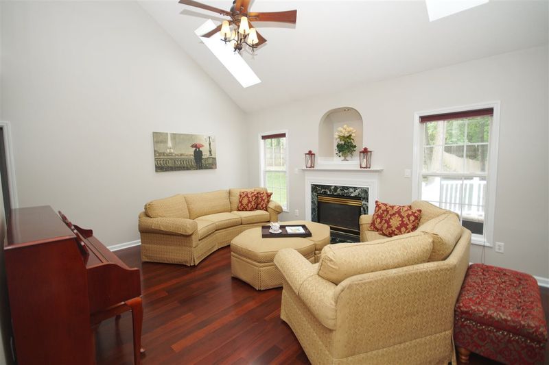 8601 Taylor Mill Ct, Raleigh, NC 27617
