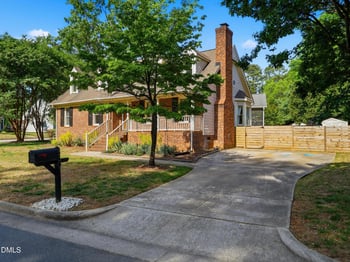 8601 Yucca Trl, Raleigh, NC 27615