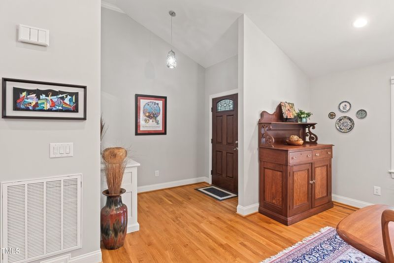8605 Caswell Ct, Raleigh, NC 27613
