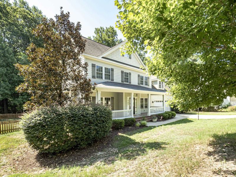 8605 Glade Hill Dr, Apex, NC 27539