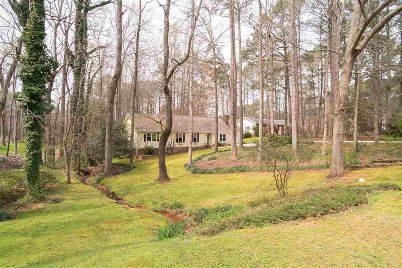 8608 Glendale Dr, Apex, NC 27539