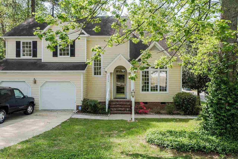 8608 Hawksmoor Dr, Raleigh, NC 27615
