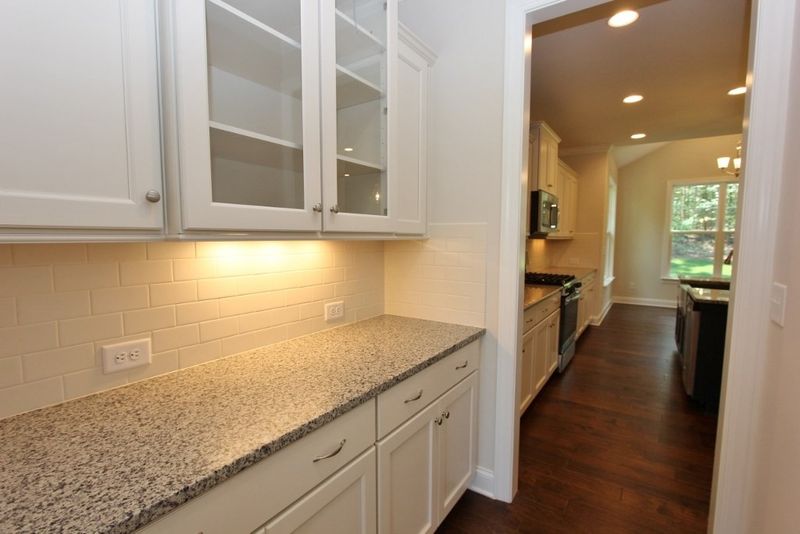 8609 Rowan Oak Ct, Wake Forest, NC 27587