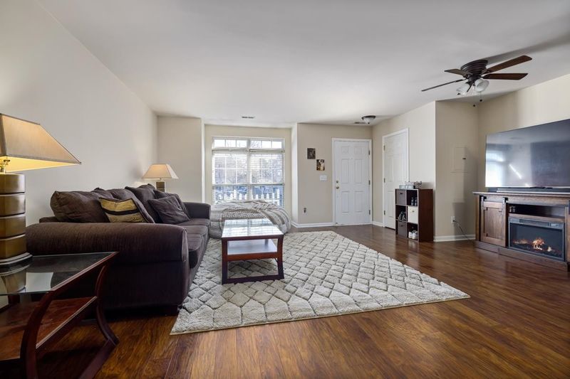 8610 Neuse Ldg #106, Raleigh, NC 27616