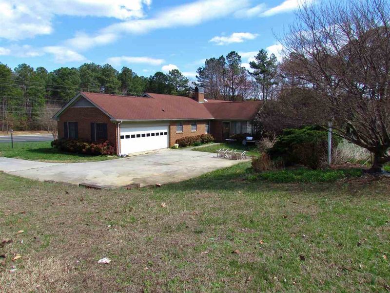 8612 Baileycroft Dr, Raleigh, NC 27615