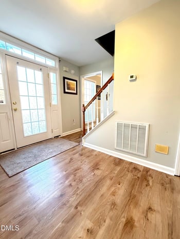 8612 Hobhouse Cir, Raleigh, NC 27615