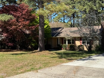 8612 Maidstone Ct, Raleigh, NC 27613