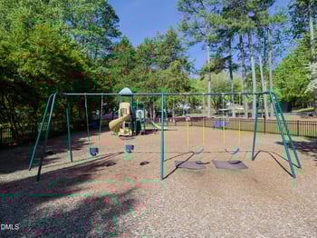 8613 Clivedon Dr, Raleigh, NC 27615