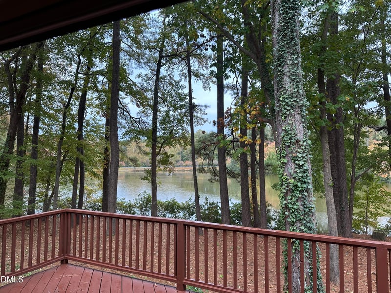 8613 Lakewood Dr, Raleigh, NC 27613