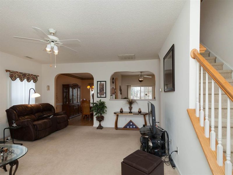 8616 Neuse Hunter Dr, Raleigh, NC 27616