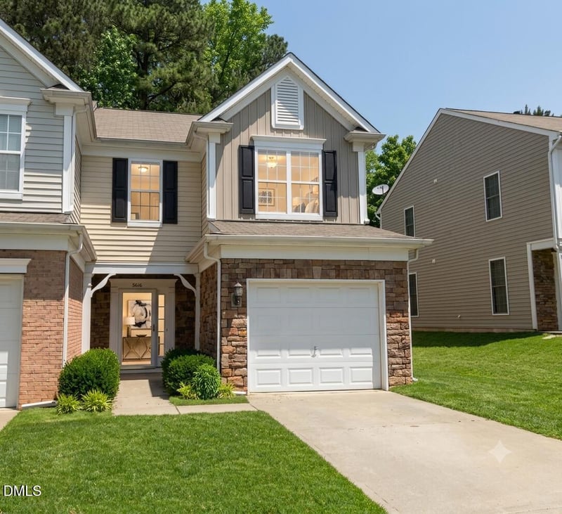 8616 Redcrest Pl, Raleigh, NC 27617
