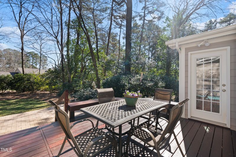 8616 Seagate Dr, Raleigh, NC 27615