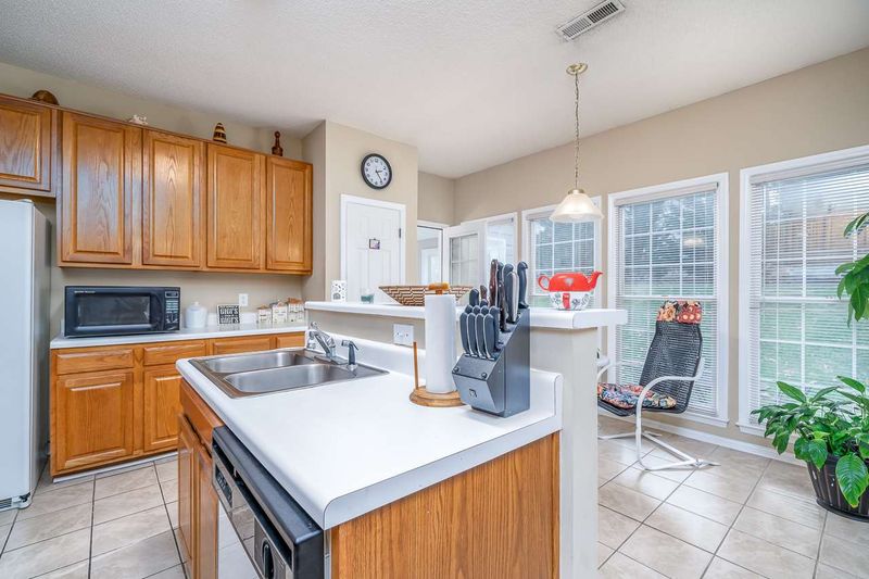 8616 Swarthmore Dr, Raleigh, NC 27615