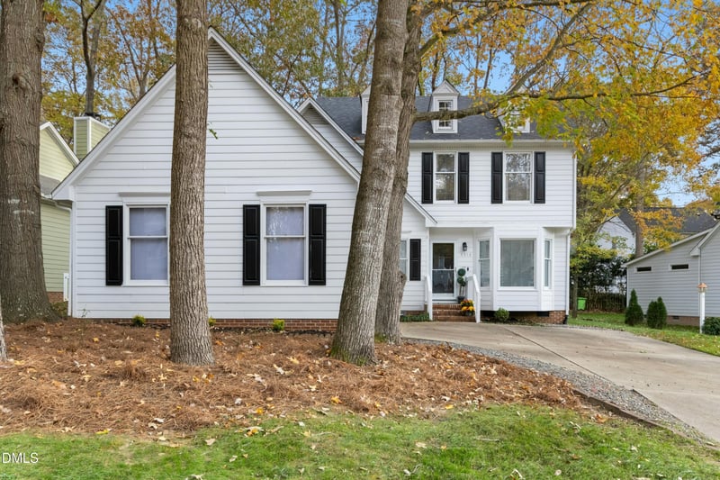 8616 Vanburgh Ct, Raleigh, NC 27615