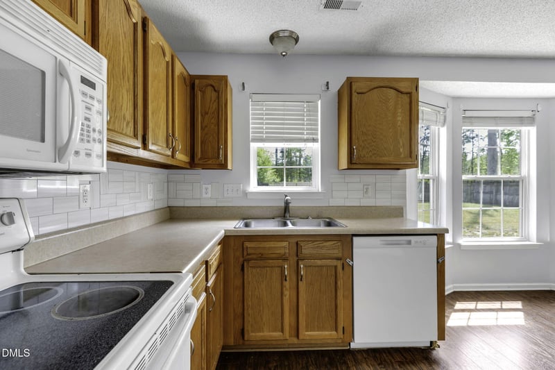 862 Nighthawk Pl, Fayetteville, NC 28314