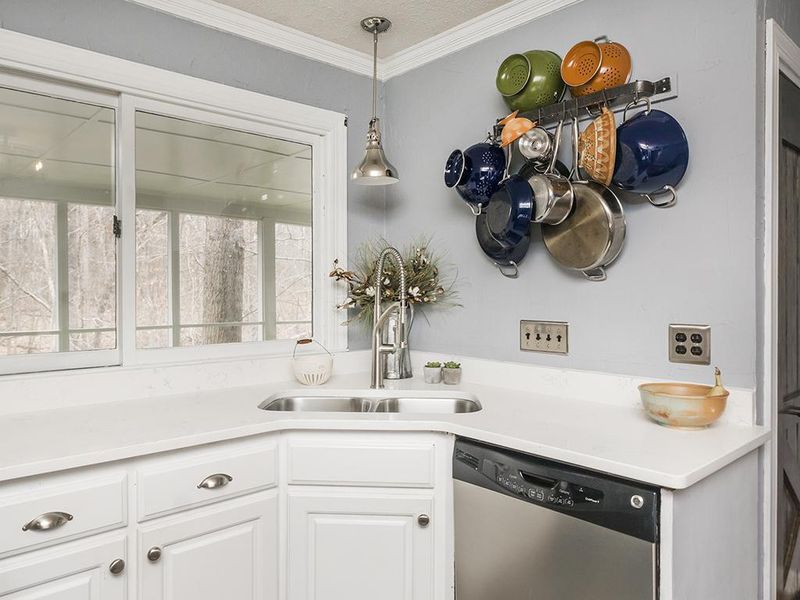 862 Wiltshire, Burlington, NC 27217