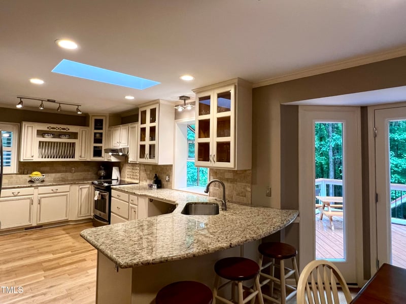 8620 Brookdale Dr, Raleigh, NC 27613