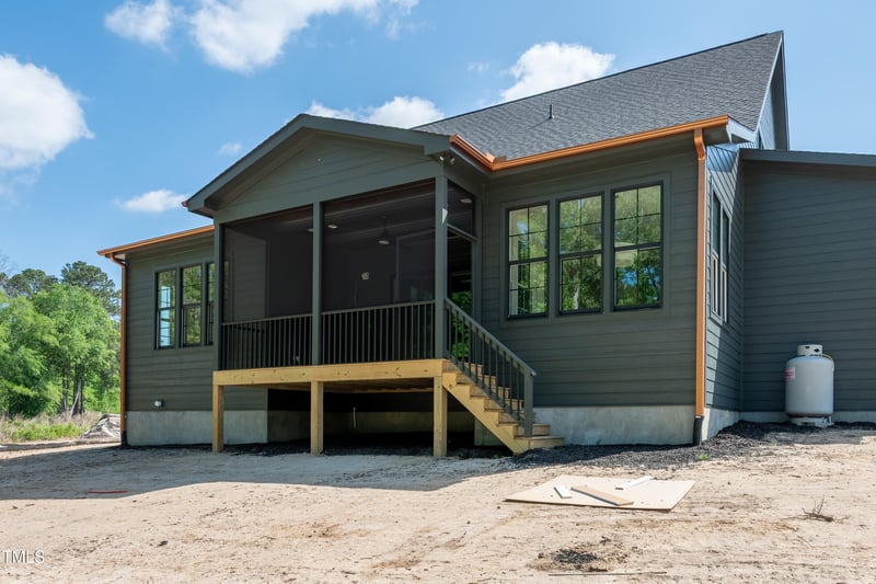 8620 Dukes Lake Rd, Zebulon, NC 27597