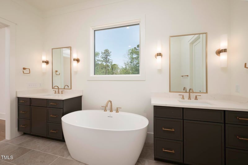 8620 Dukes Lake Rd, Zebulon, NC 27597