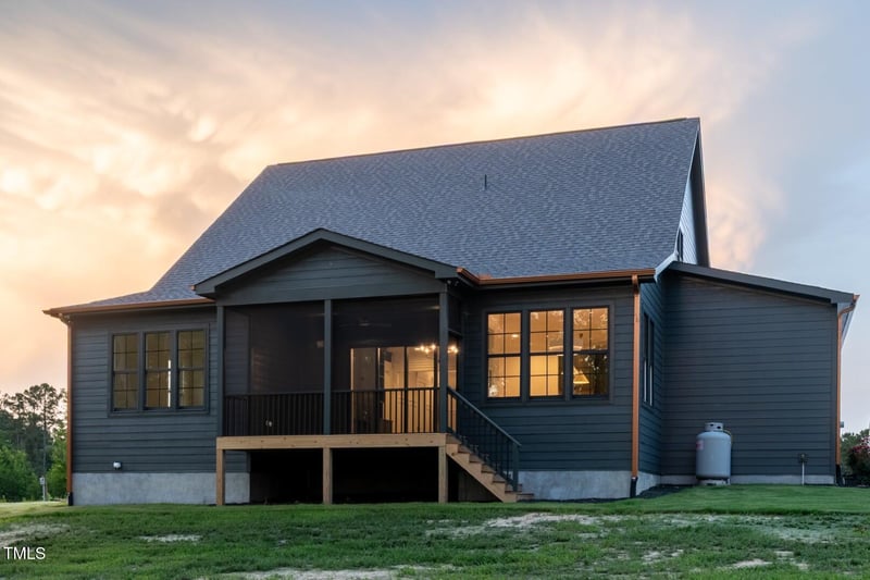 8620 Dukes Lake Rd, Zebulon, NC 27597