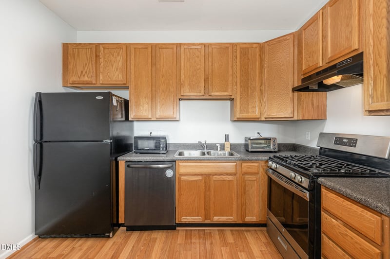 8620 Neuse Club Ln #107, Raleigh, NC 27616